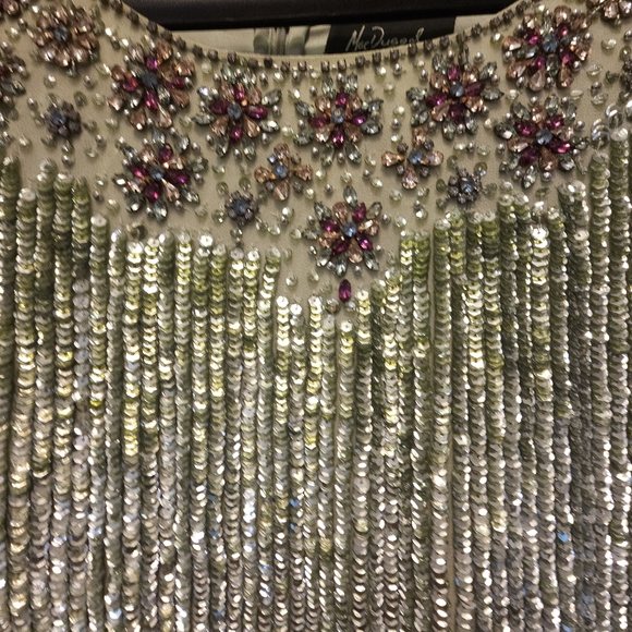 Beautiful sequence dress - Picture 14 of 15